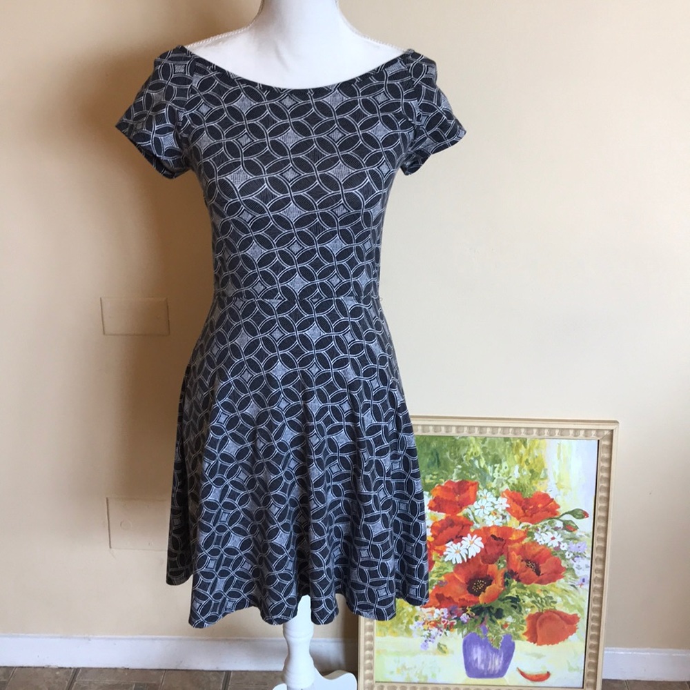 A cute teens dress